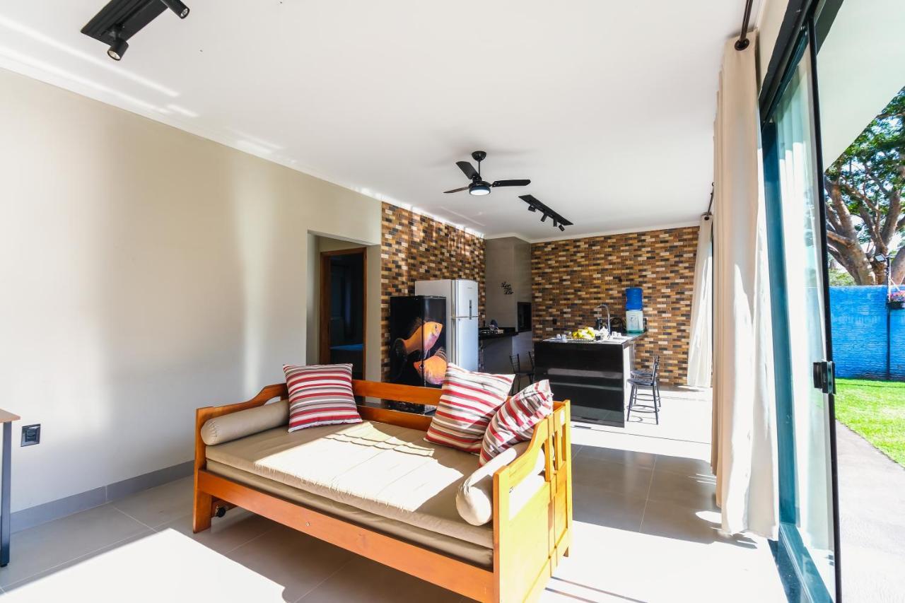 Casa Com 2 Suites, Cozinha Completa , Area De Lazer, Piscina Infantil, 10 Min Do Parque Aquatico *