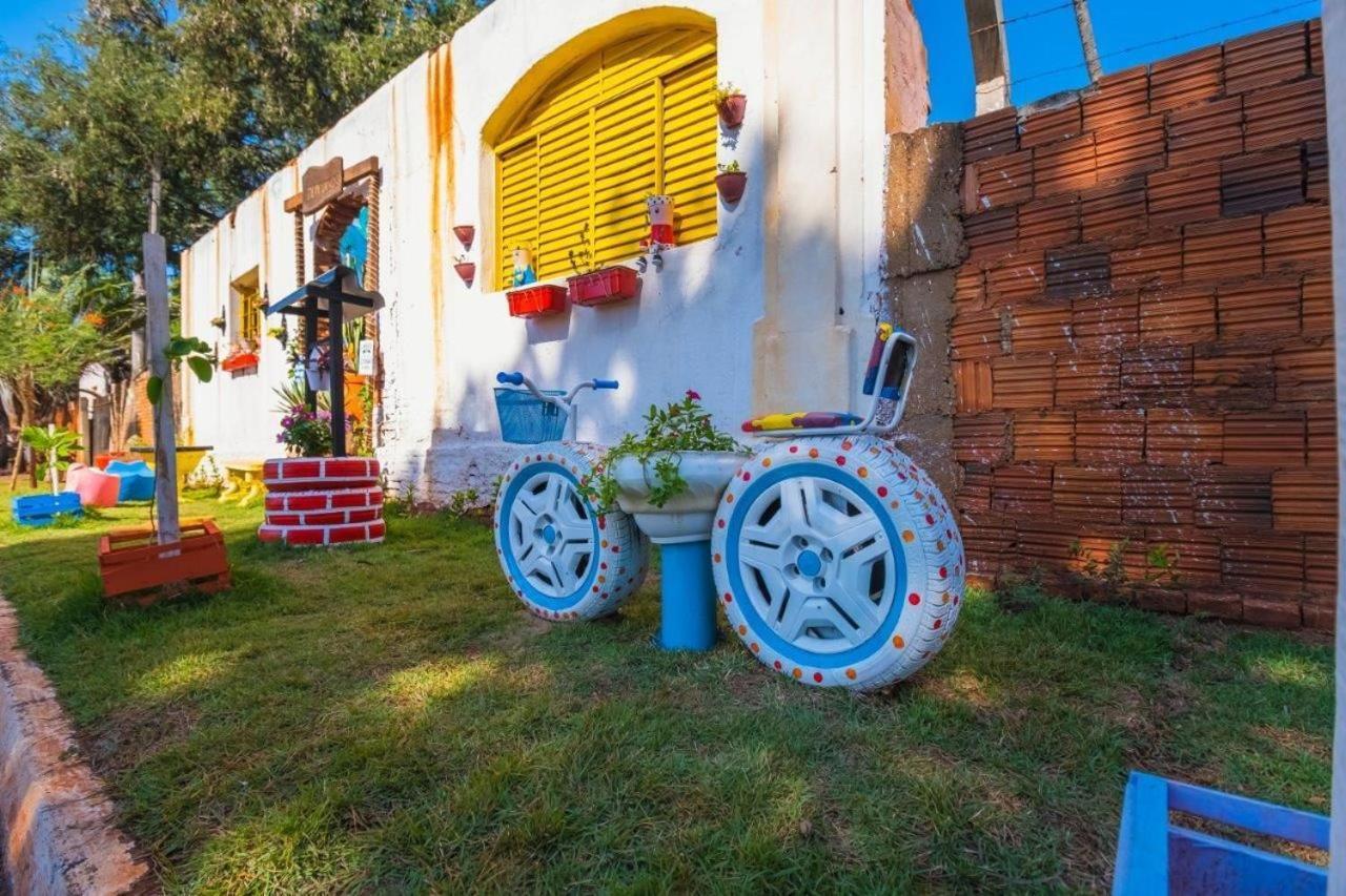 Casa Com 2 Suites, Cozinha Completa , Area De Lazer, Piscina Infantil, 10 Min Do Parque Aquatico Andradina